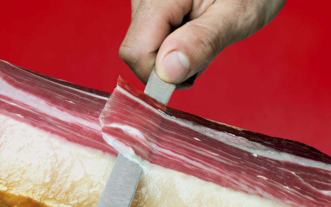¿Sabes por qué es importante lonchear correctamente tu jamón ibérico?